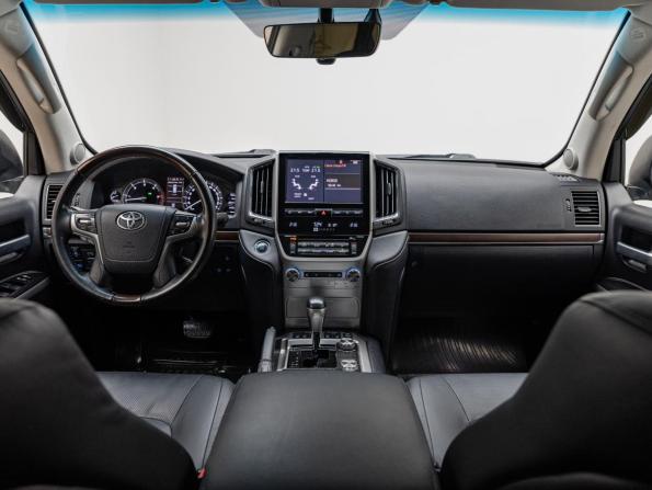 Toyota Land Cruiser 200 Series Рестайлинг 2 с пробегом 2020 года, цена 6 990 000 рублей, 128869 км, внедорожник, Автокод Объявления