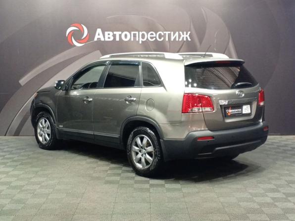 Kia Sorento II Рестайлинг с пробегом 2012 года, цена 1 200 000 рублей, 419000 км, внедорожник, Автокод Объявления