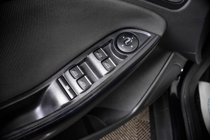 Ford Focus III с пробегом 2013 года, цена 679 000 рублей, 255635 км, хэтчбек, Автокод Объявления