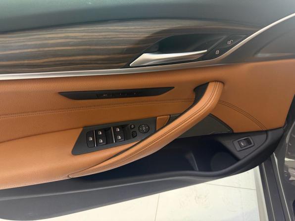 BMW 5 серии VII (G30/G31/G38) Рестайлинг с пробегом 2021 года, цена 4 850 000 рублей, 40564 км, седан, Автокод Объявления