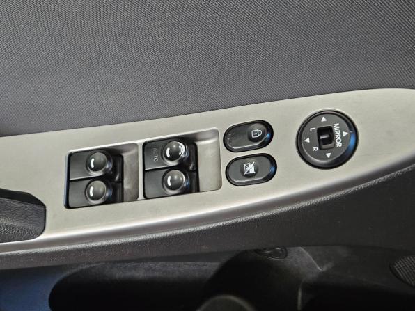 Hyundai Solaris I Рестайлинг с пробегом 2016 года, цена 980 000 рублей, 164232 км, седан, Автокод Объявления