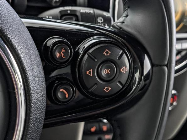 Mini Hatch III (F55/F56) с пробегом 2016 года, цена 2 010 000 рублей, 68903 км, хэтчбек, Автокод Объявления
