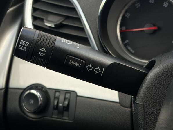 Opel Mokka I с пробегом 2014 года, цена 939 000 рублей, 126518 км, внедорожник, Автокод Объявления