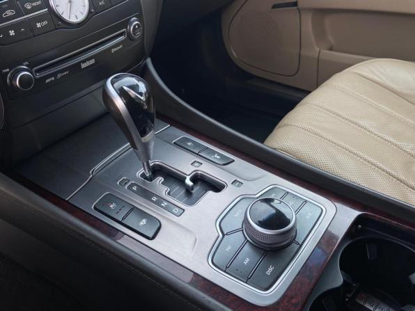 Hyundai Equus II с пробегом 2011 года, цена 1 250 000 рублей, 234100 км, седан, Автокод Объявления