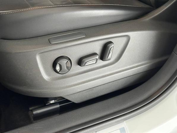 Volkswagen Taos I с пробегом 2021 года, цена 2 515 000 рублей, 90035 км, внедорожник, Автокод Объявления