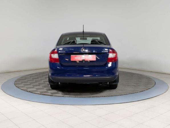 Skoda Rapid I с пробегом 2015 года, цена 709 900 рублей, 194000 км, лифтбек, Автокод Объявления