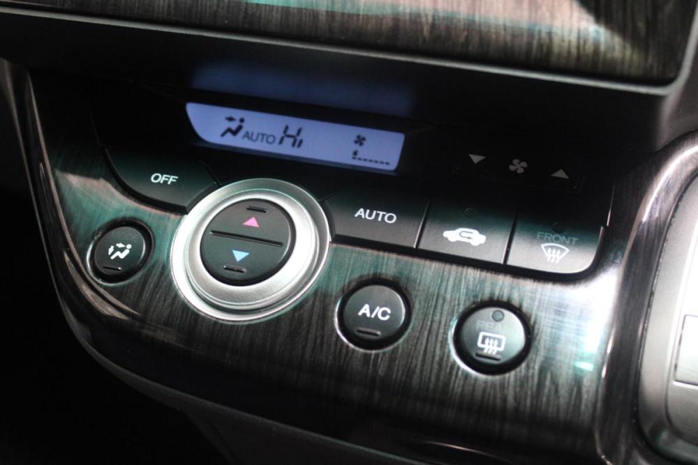 Honda Stream II Рестайлинг Томск  - изображение 10
