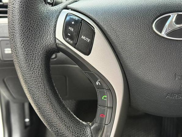 Hyundai Avante V с пробегом 2012 года, цена 850 000 рублей, 140313 км, седан, Автокод Объявления