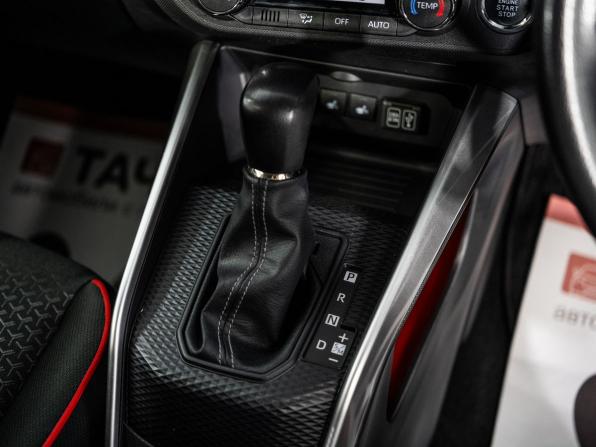 Toyota Raize I с пробегом 2019 года, цена 1 420 300 рублей, 89548 км, внедорожник, Автокод Объявления