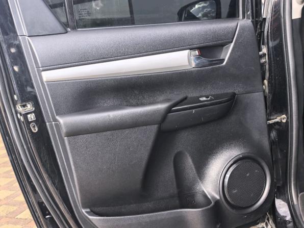 Toyota Hilux VIII с пробегом 2015 года, цена 2 879 000 рублей, 206000 км, offers.body_type.unknown, Автокод Объявления