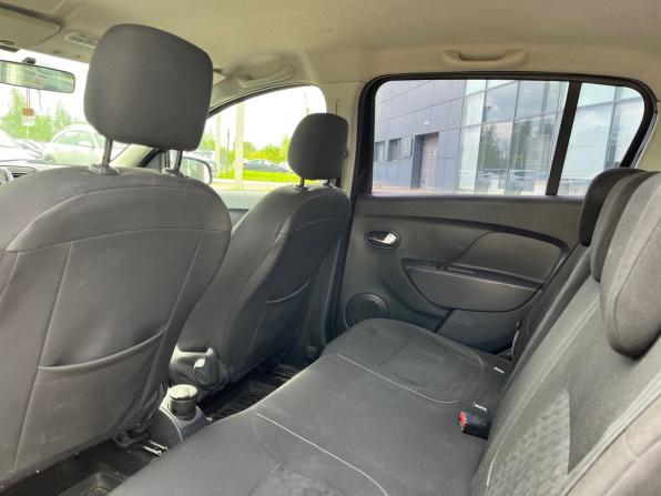 Renault Sandero II с пробегом 2014 года, цена 770 000 рублей, 138045 км, хэтчбек, Автокод Объявления