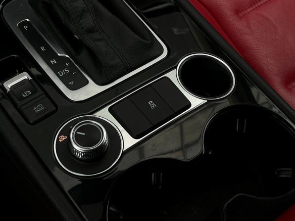 Volkswagen Touareg II Рестайлинг с пробегом 2017 года, цена 2 926 700 рублей, 186498 км, внедорожник, Автокод Объявления