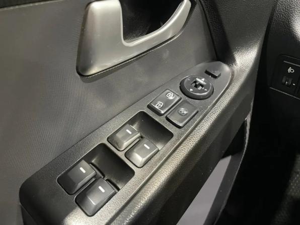 Kia Sportage III с пробегом 2011 года, цена 1 015 000 рублей, 225164 км, внедорожник, Автокод Объявления