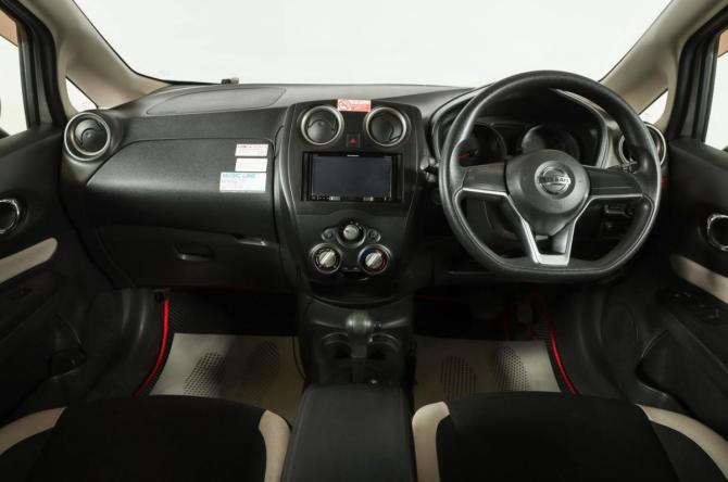 Nissan Note II Рестайлинг с пробегом 2018 года, цена 989 000 рублей, 114000 км, хэтчбек, Автокод Объявления