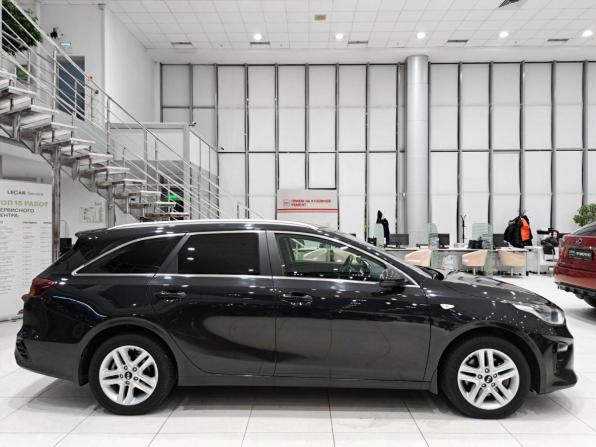 Kia Ceed III Рестайлинг с пробегом 2021 года, цена 1 850 000 рублей, 136985 км, универсал, Автокод Объявления
