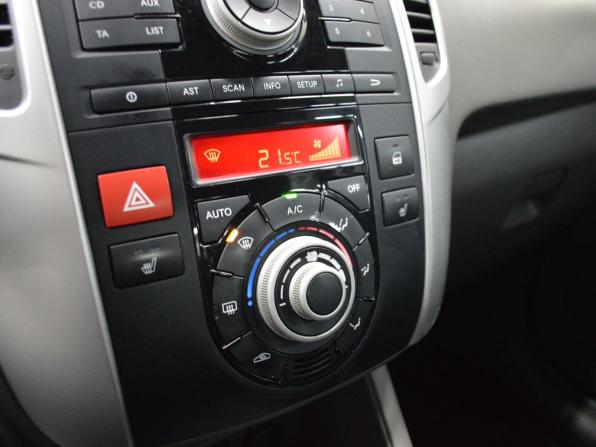 Kia Venga I Рестайлинг с пробегом 2014 года, цена 999 000 рублей, 170931 км, компактвэн, Автокод Объявления