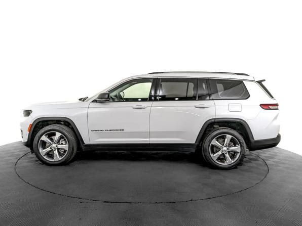 Jeep Grand Cherokee V (WL) с пробегом 2022 года, цена 5 750 000 рублей, 69048 км, внедорожник, Автокод Объявления