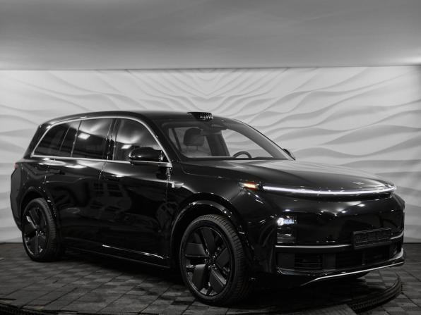 Новый Li Auto (Lixiang) L9 I Рестайлинг 2025 года, цена 11 790 000 рублей, внедорожник, Автокод Объявления