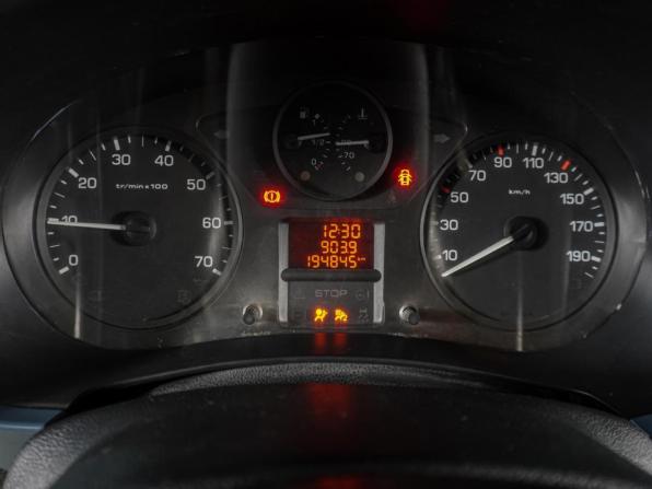 Peugeot Partner II с пробегом 2009 года, цена 799 000 рублей, 194845 км, компактвэн, Автокод Объявления