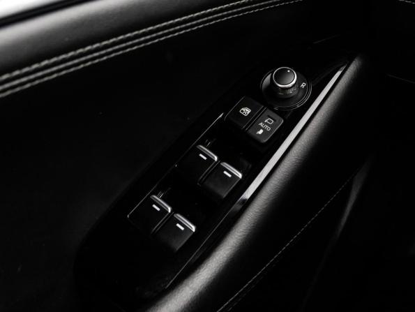 Mazda 6 III (GJ) Рестайлинг 2 с пробегом 2022 года, цена 2 999 000 рублей, 102176 км, седан, Автокод Объявления