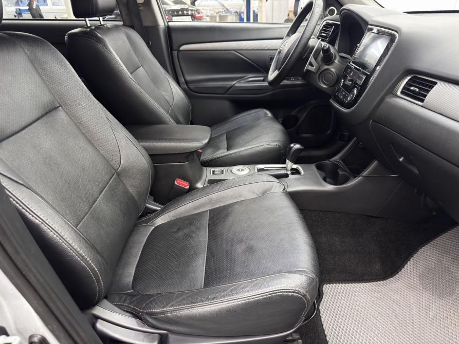 Mitsubishi Outlander III Рестайлинг Воронеж  - изображение 15