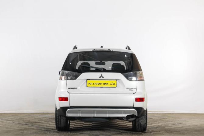 Mitsubishi Outlander II Рестайлинг с пробегом 2012 года, цена 999 000 рублей, 344000 км, внедорожник, Автокод Объявления