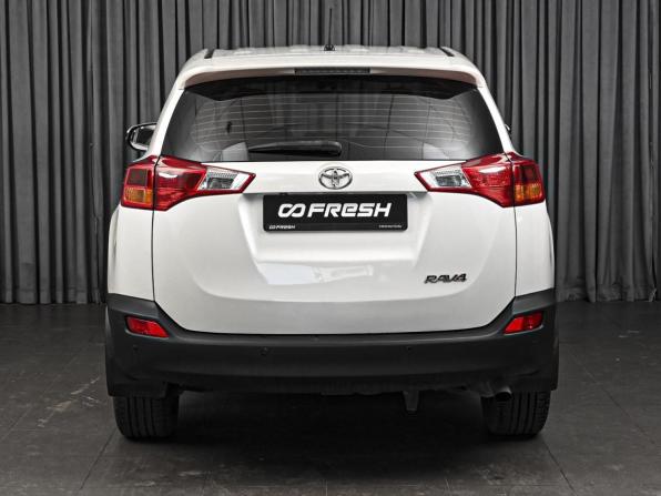 Toyota RAV4 IV (XA40) с пробегом 2015 года, цена 1 920 000 рублей, 193610 км, внедорожник, Автокод Объявления