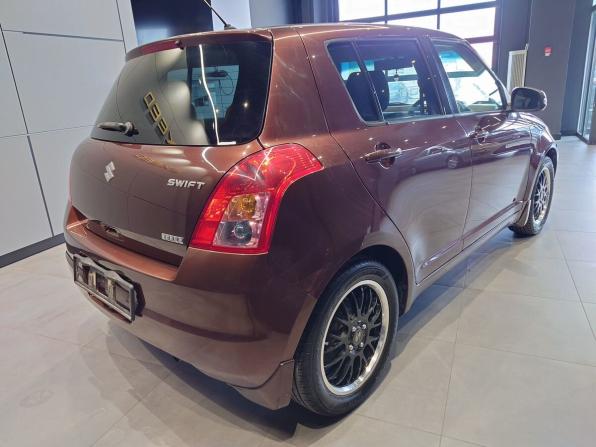 Suzuki Swift III с пробегом 2010 года, цена 760 000 рублей, 242444 км, хэтчбек, Автокод Объявления