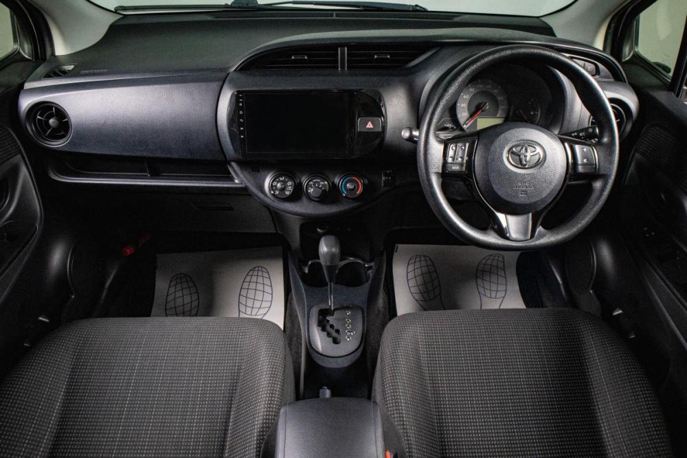 Toyota Vitz III (XP130) Рестайлинг 2 Сургут  - изображение 13
