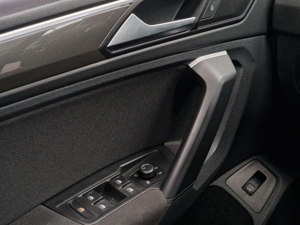 Volkswagen Tiguan II с пробегом 2019 года, цена 2 245 000 рублей, 70406 км, внедорожник, Автокод Объявления