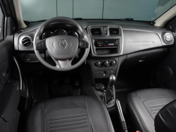 Renault Sandero II Рестайлинг с пробегом 2018 года, цена 999 000 рублей, 58329 км, хэтчбек, Автокод Объявления