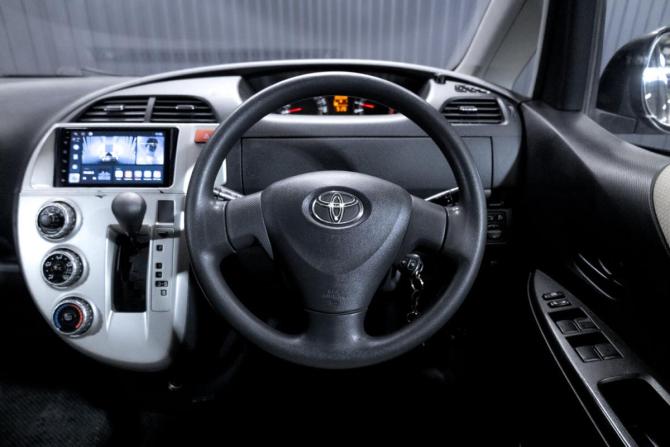Toyota Ractis I с пробегом 2009 года, цена 660 000 рублей, 306642 км, хэтчбек, Автокод Объявления
