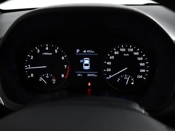 Hyundai Solaris II с пробегом 2019 года, цена 1 398 960 рублей, 88390 км, седан, Автокод Объявления