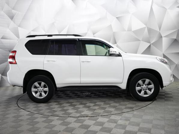 Toyota Land Cruiser Prado 150 Series Рестайлинг 1 с пробегом 2014 года, цена 3 295 000 рублей, 207492 км, внедорожник, Автокод Объявления
