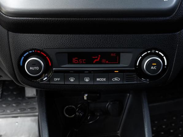 Kia Rio III Рестайлинг с пробегом 2015 года, цена 1 065 000 рублей, 212590 км, хэтчбек, Автокод Объявления