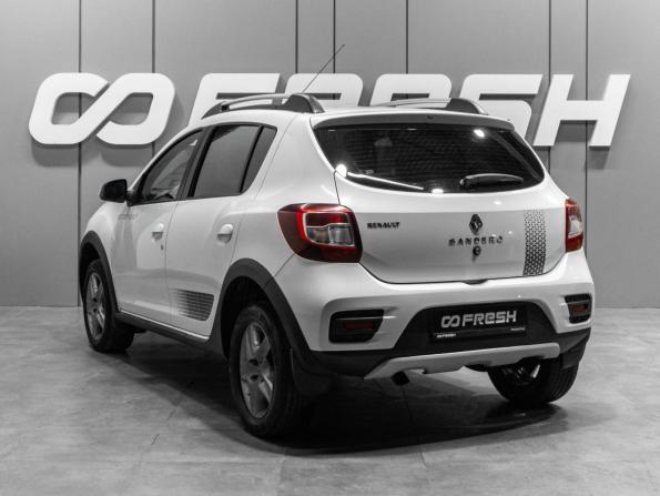 Renault Sandero II с пробегом 2018 года, цена 999 000 рублей, 100014 км, хэтчбек, Автокод Объявления