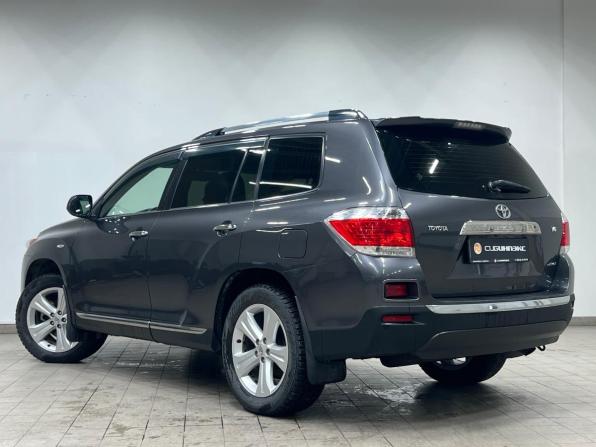 Toyota Highlander II (XU40) Рестайлинг с пробегом 2011 года, цена 1 799 000 рублей, 235000 км, внедорожник, Автокод Объявления