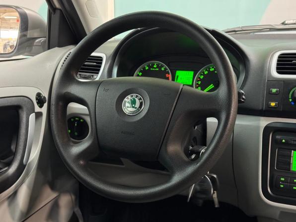 Skoda Fabia II с пробегом 2008 года, цена 650 000 рублей, 186903 км, хэтчбек, Автокод Объявления