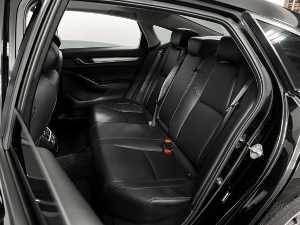 Honda Accord X Рестайлинг с пробегом 2022 года, цена 2 729 900 рублей, 48288 км, седан, Автокод Объявления