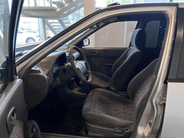 Suzuki Swift II Рестайлинг с пробегом 2002 года, цена 115 000 рублей, 40509 км, седан, Автокод Объявления