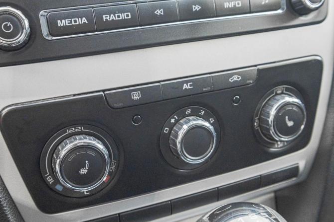 Skoda Octavia II (A5) Рестайлинг с пробегом 2010 года, цена 699 000 рублей, 262000 км, лифтбек, Автокод Объявления