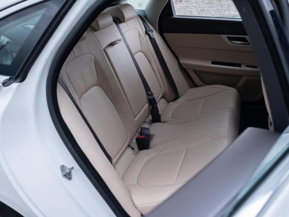 Jaguar XF II с пробегом 2016 года, цена 1 999 000 рублей, 197220 км, седан, Автокод Объявления