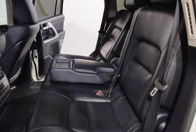 Toyota Land Cruiser 200 Series Рестайлинг 2 с пробегом 2016 года, цена 5 600 000 рублей, 269212 км, внедорожник, Автокод Объявления