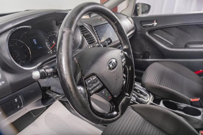 Kia Cerato III Рестайлинг (Classic) с пробегом 2018 года, цена 1 299 000 рублей, 121000 км, седан, Автокод Объявления
