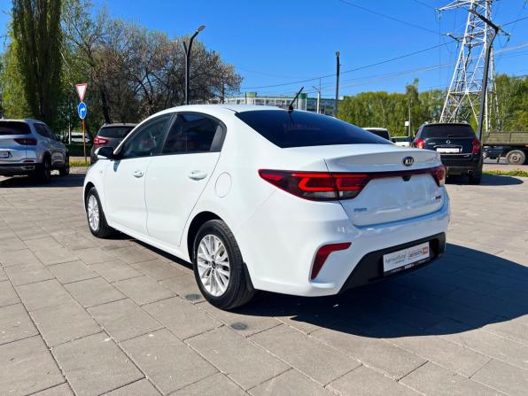 Kia Rio IV с пробегом 2018 года, цена 1 357 300 рублей, 163100 км, седан, Автокод Объявления