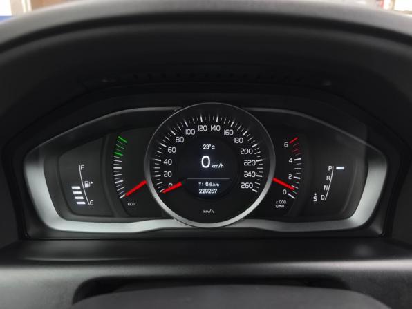 Volvo XC60 I Рестайлинг с пробегом 2014 года, цена 1 730 000 рублей, 229000 км, внедорожник, Автокод Объявления