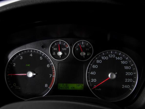 Ford Focus II с пробегом 2007 года, цена 355 000 рублей, 248321 км, седан, Автокод Объявления