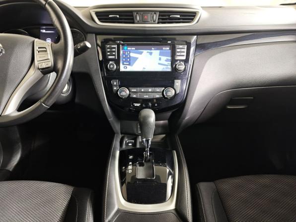Nissan Qashqai II с пробегом 2018 года, цена 1 995 000 рублей, 39731 км, внедорожник, Автокод Объявления