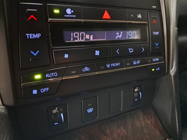 Toyota Camry VII (XV50) Рестайлинг 2 с пробегом 2017 года, цена 1 980 000 рублей, 297586 км, седан, Автокод Объявления