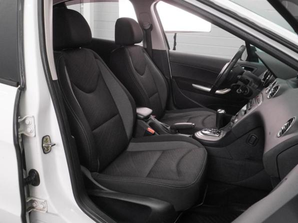 Peugeot 408 I с пробегом 2013 года, цена 569 000 рублей, 95310 км, седан, Автокод Объявления